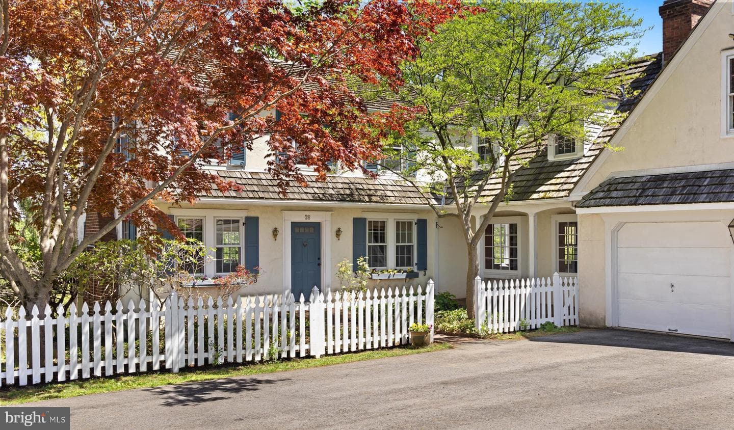 10 Nancy Lane photo 3