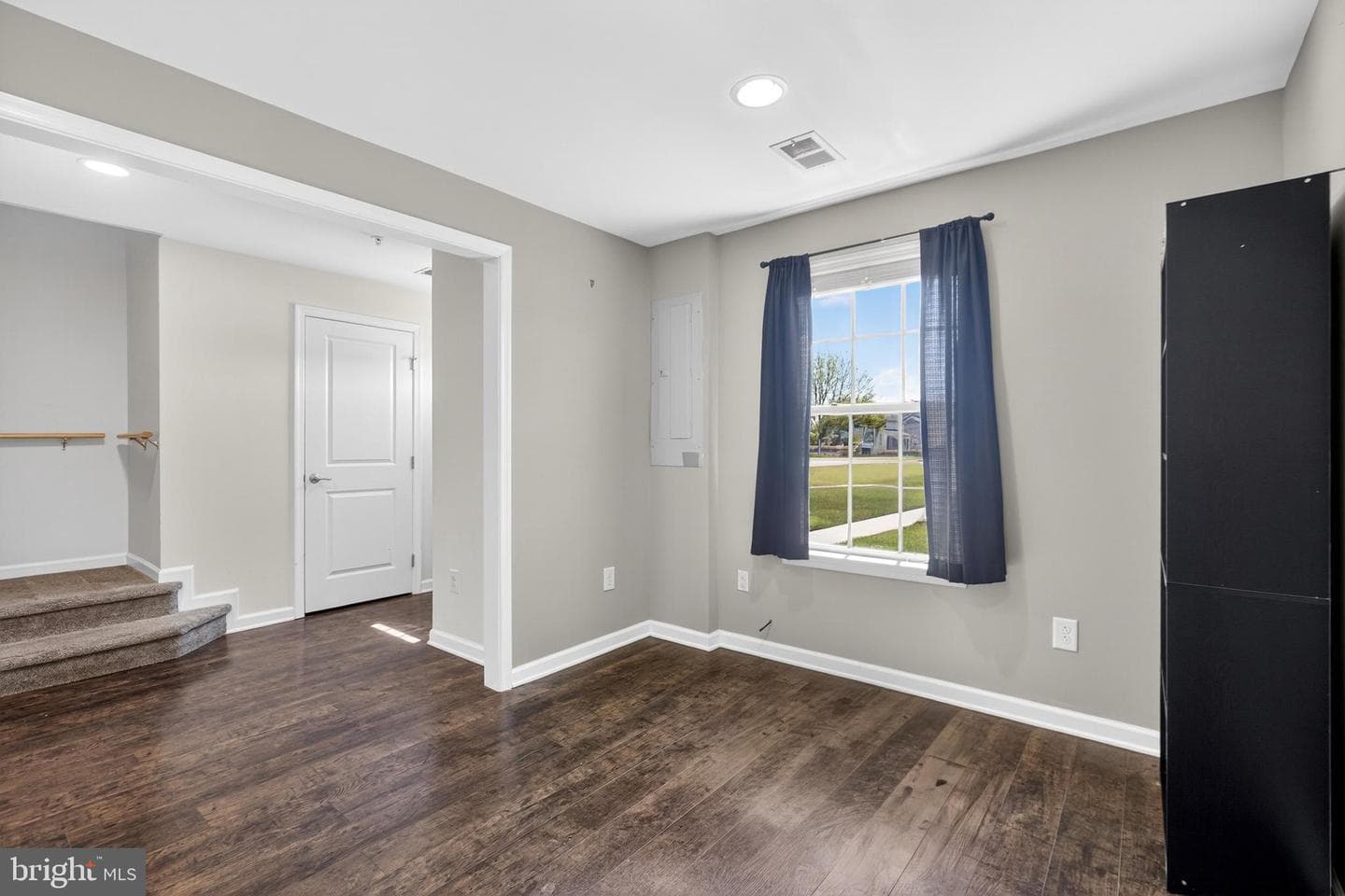 114 N Harner Boulevard photo 19