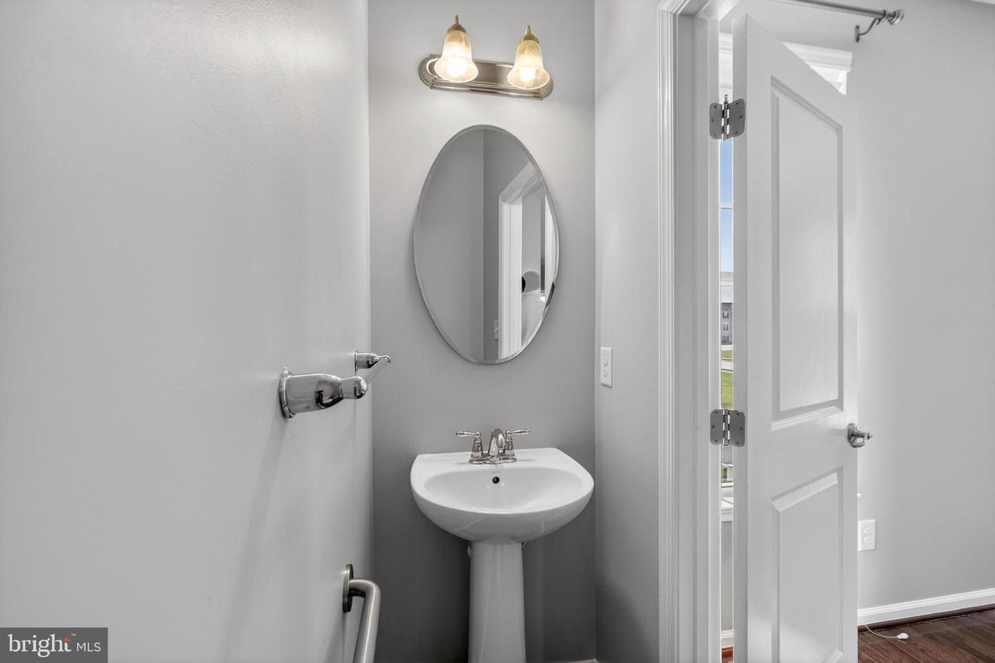 114 N Harner Boulevard photo 26