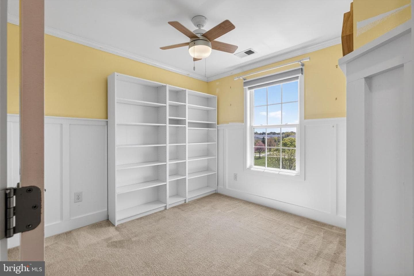 114 N Harner Boulevard photo 33