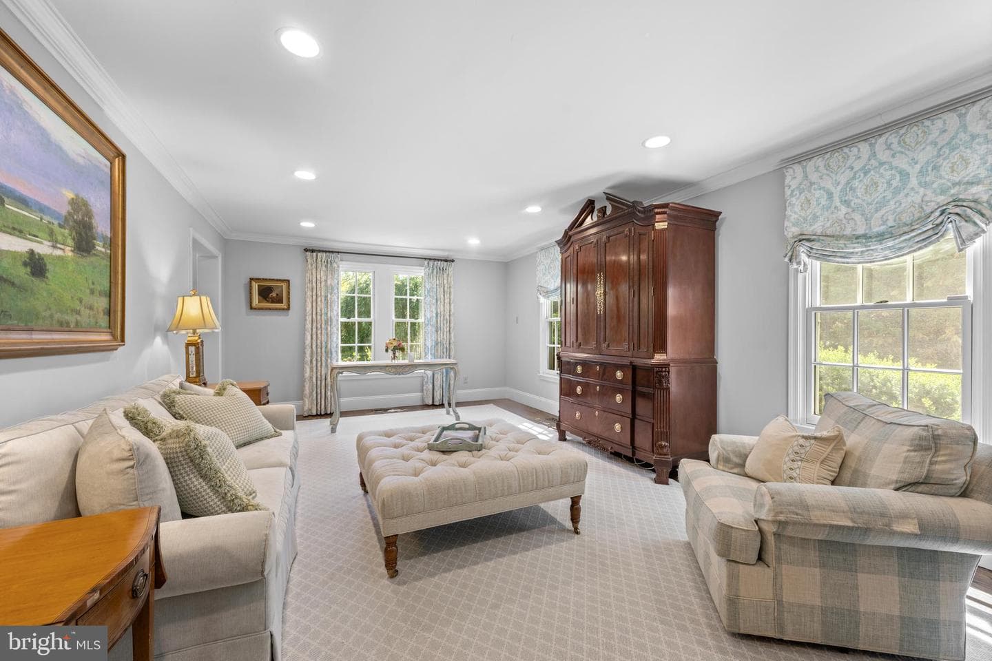 1064 Beaumont Road photo 5