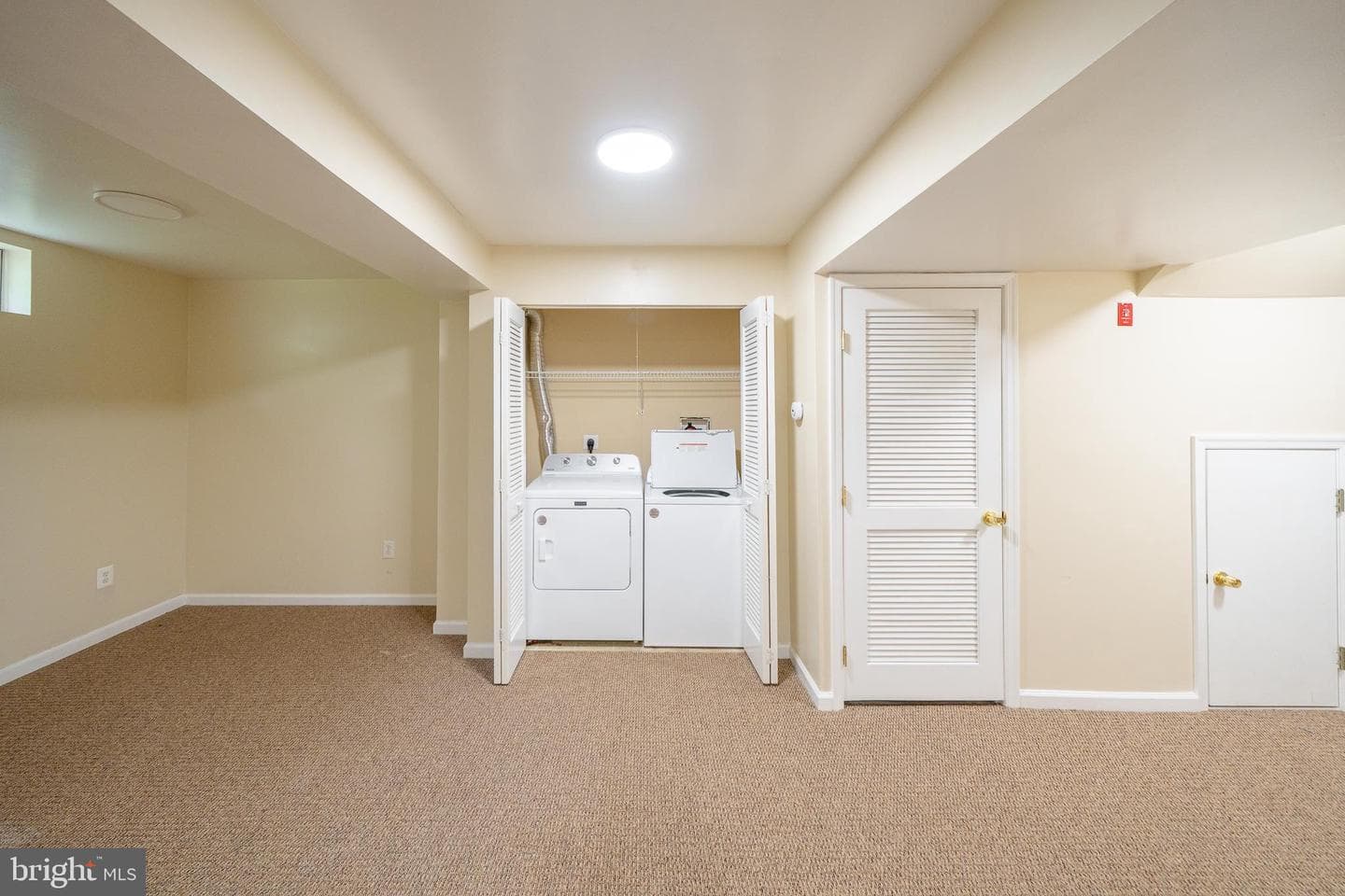 990 Fernhill Road #105 photo 3