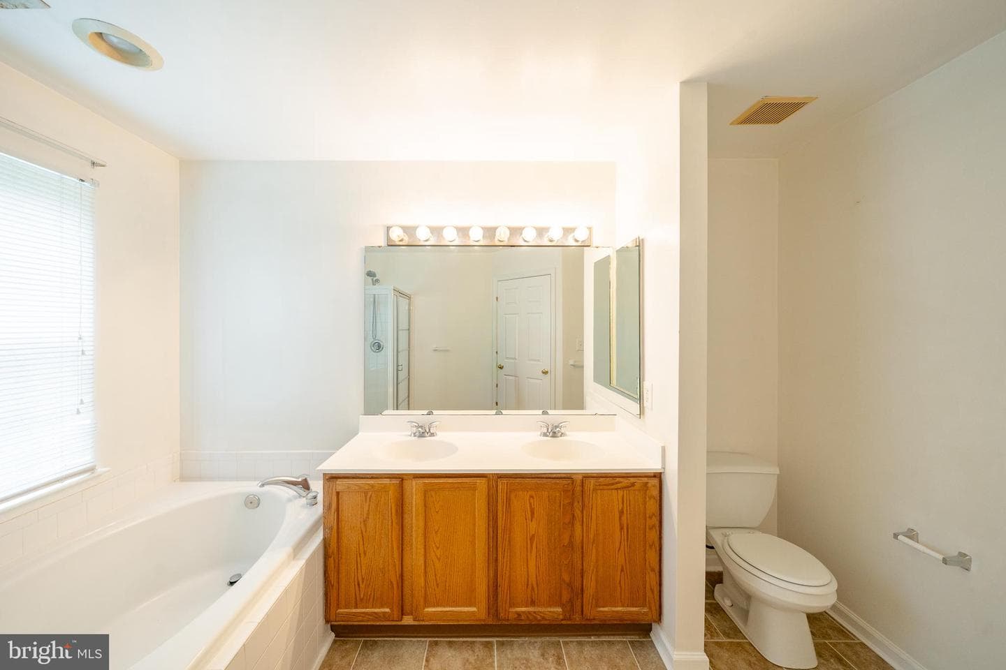 990 Fernhill Road #105 photo 36
