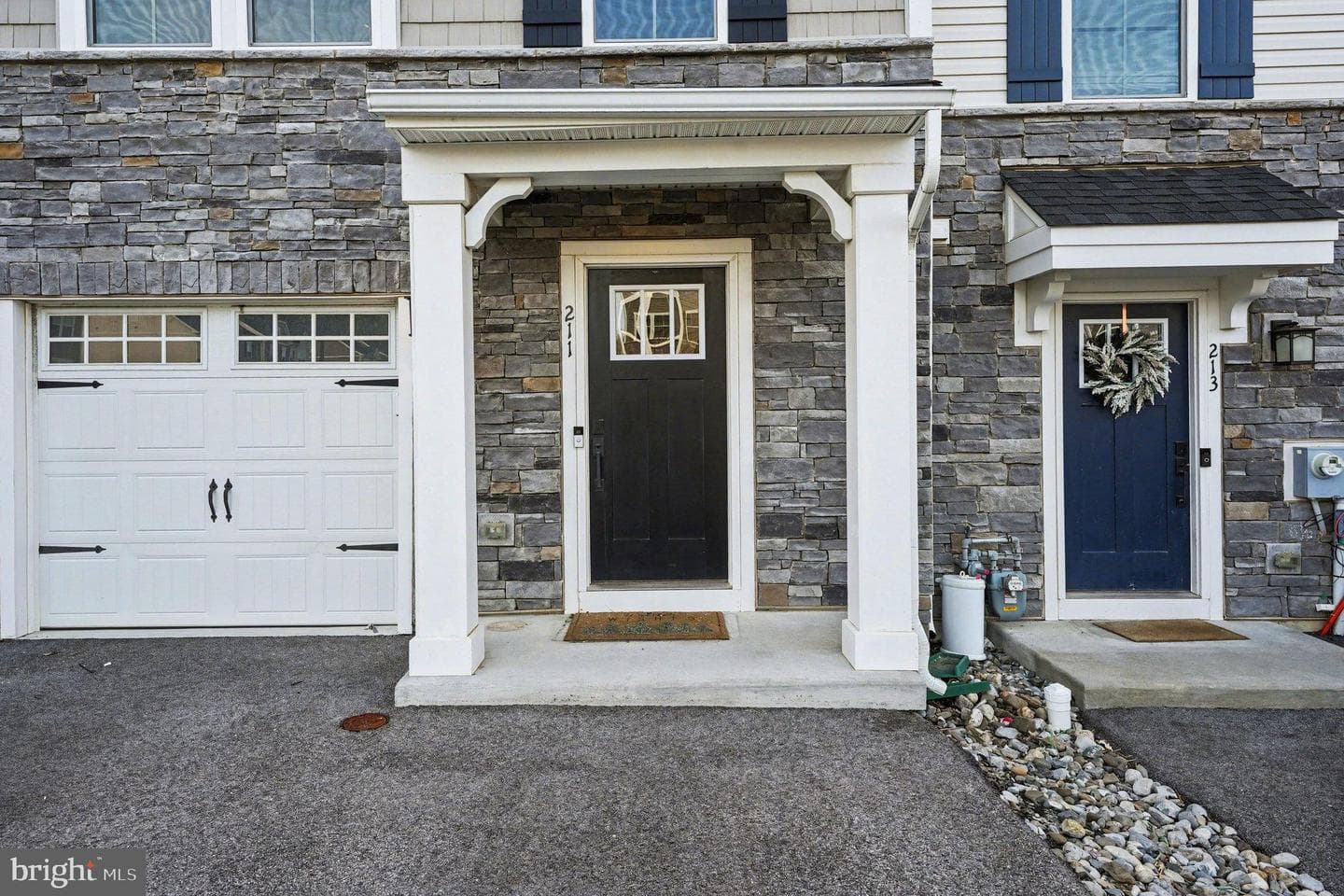 211 Sugar Maple Square photo 2