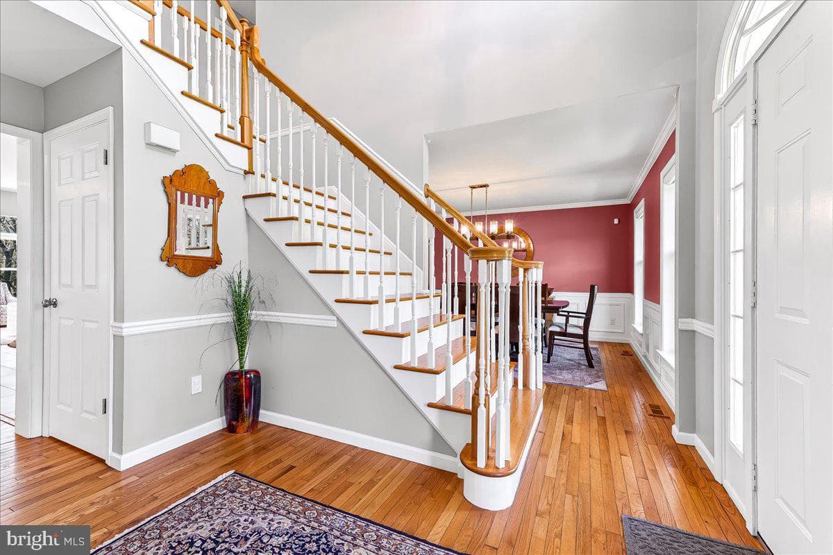 407 Valley Drive photo 2