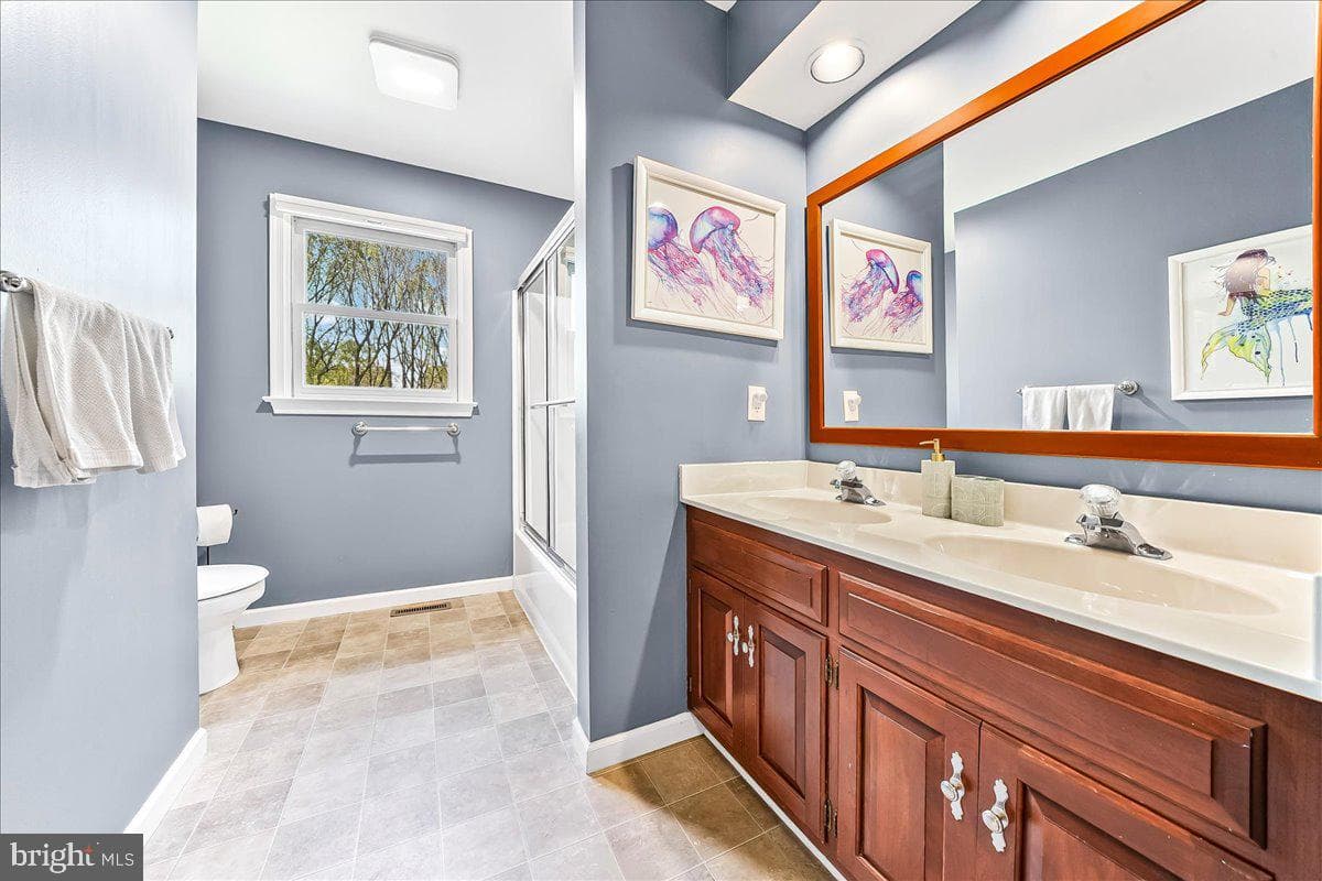 407 Valley Drive photo 23