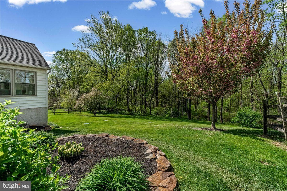 407 Valley Drive photo 30