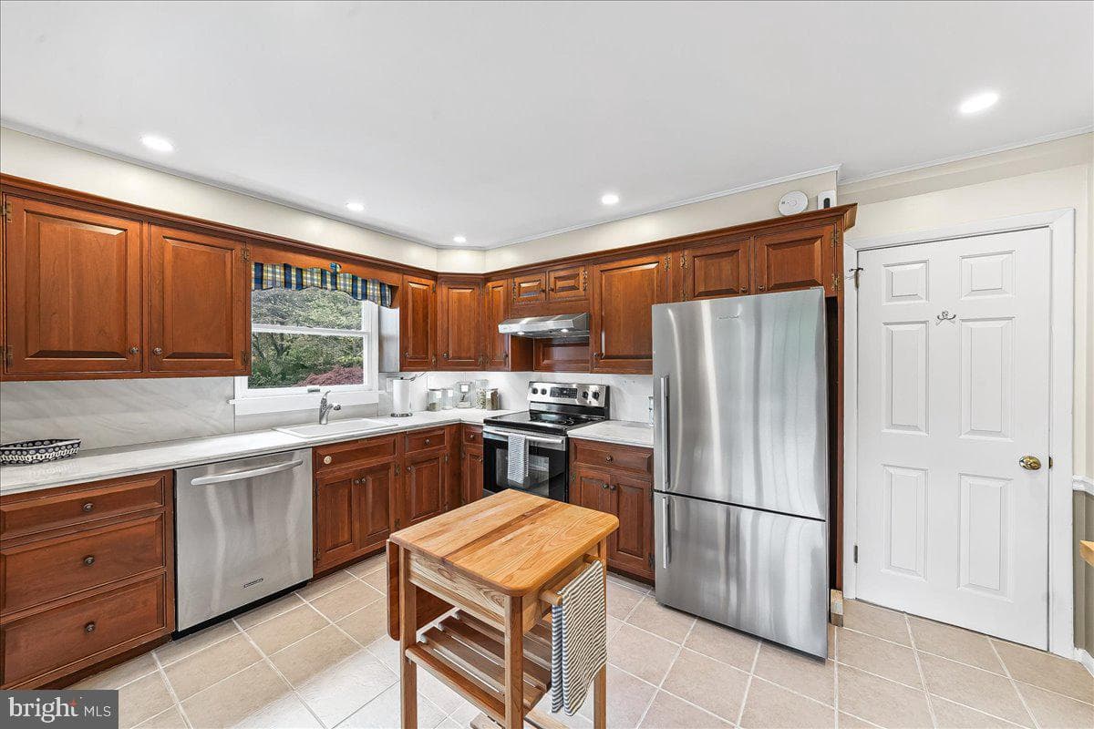 1154 Sylvan Road photo 13