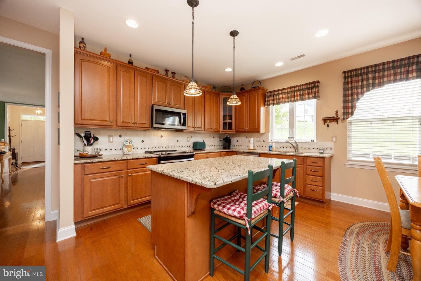 100 Gaston Lane photo 6