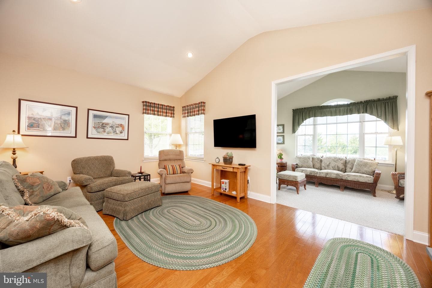 100 Gaston Lane photo 9