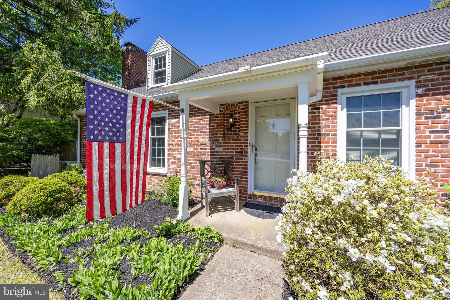 707 Monument Road