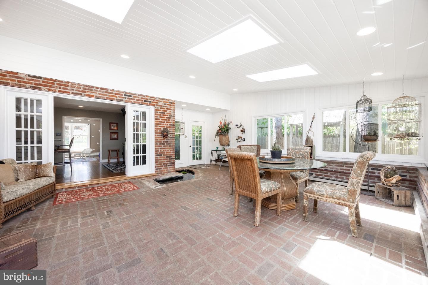 707 Monument Road photo 18