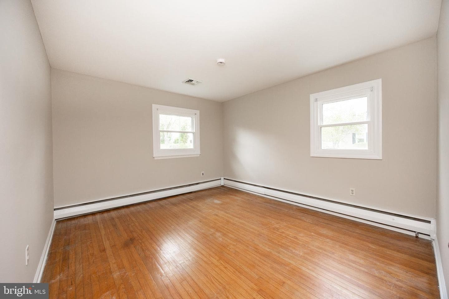 560 Norwood Road photo 21