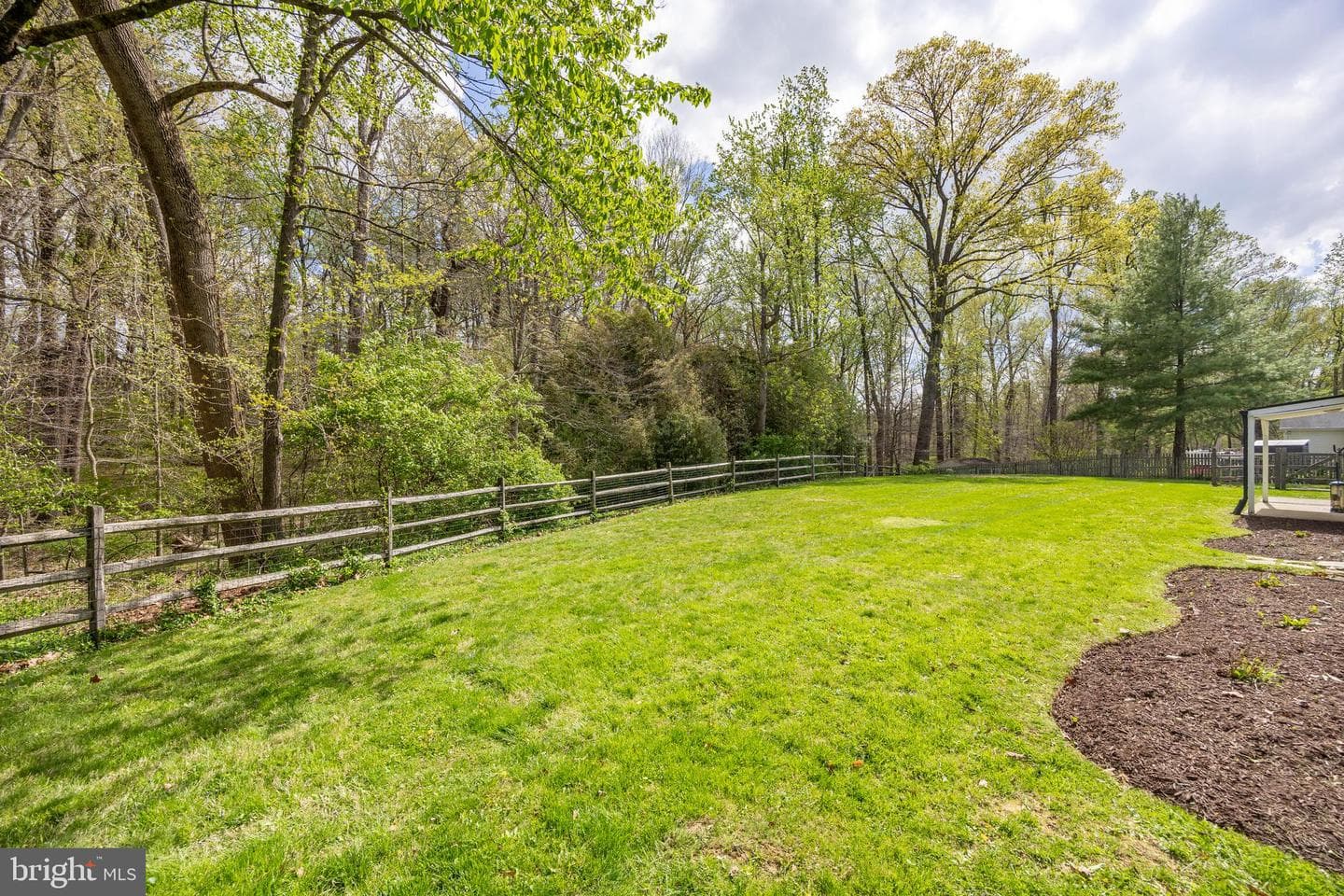 560 Norwood Road photo 29