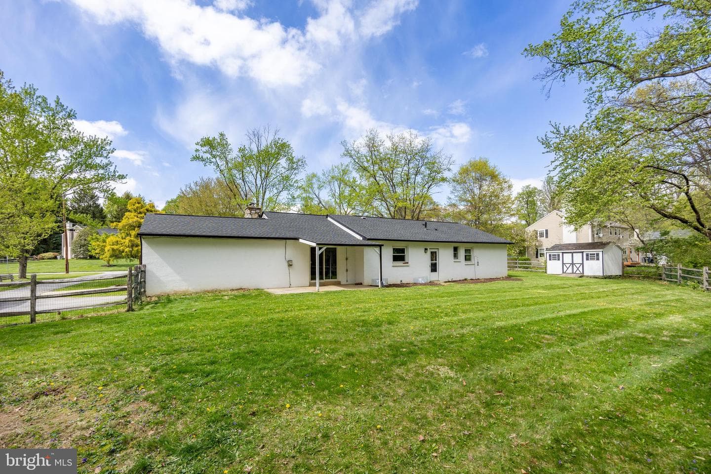 560 Norwood Road photo 33