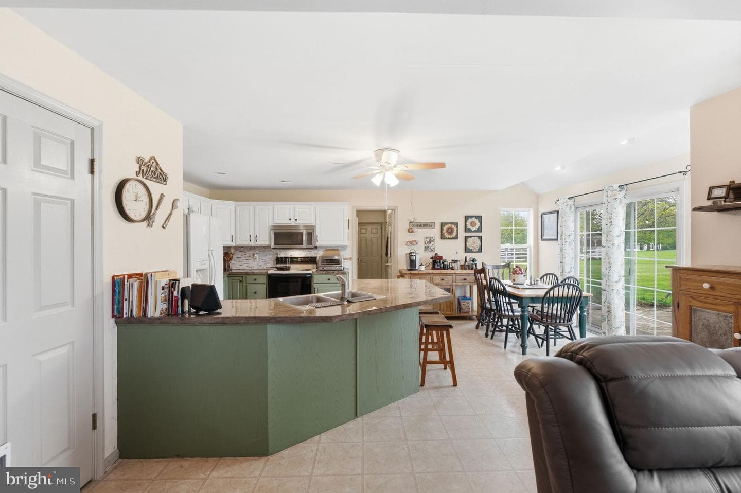 4 Greenfield Road photo 13