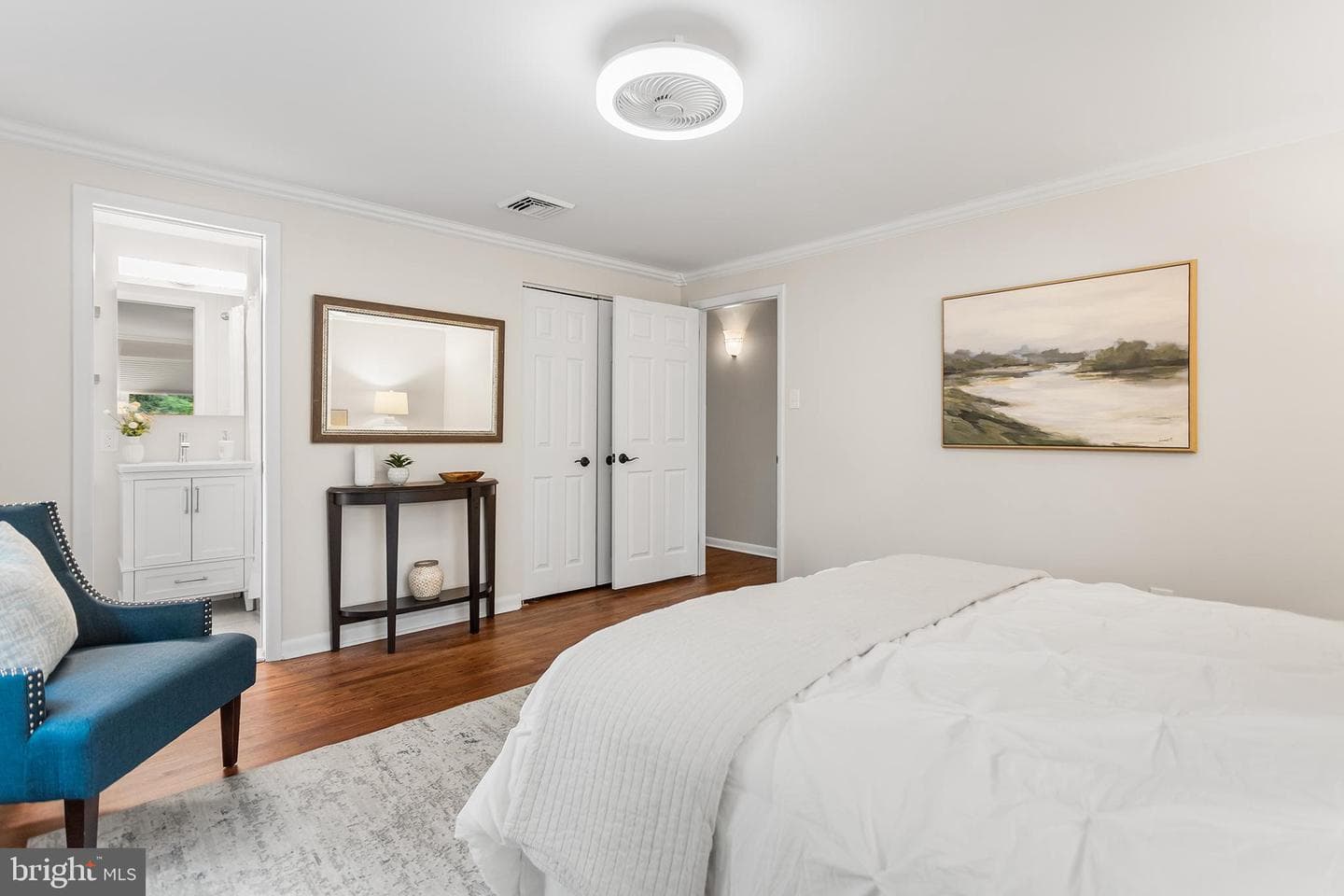 33 Stirling Way photo 16