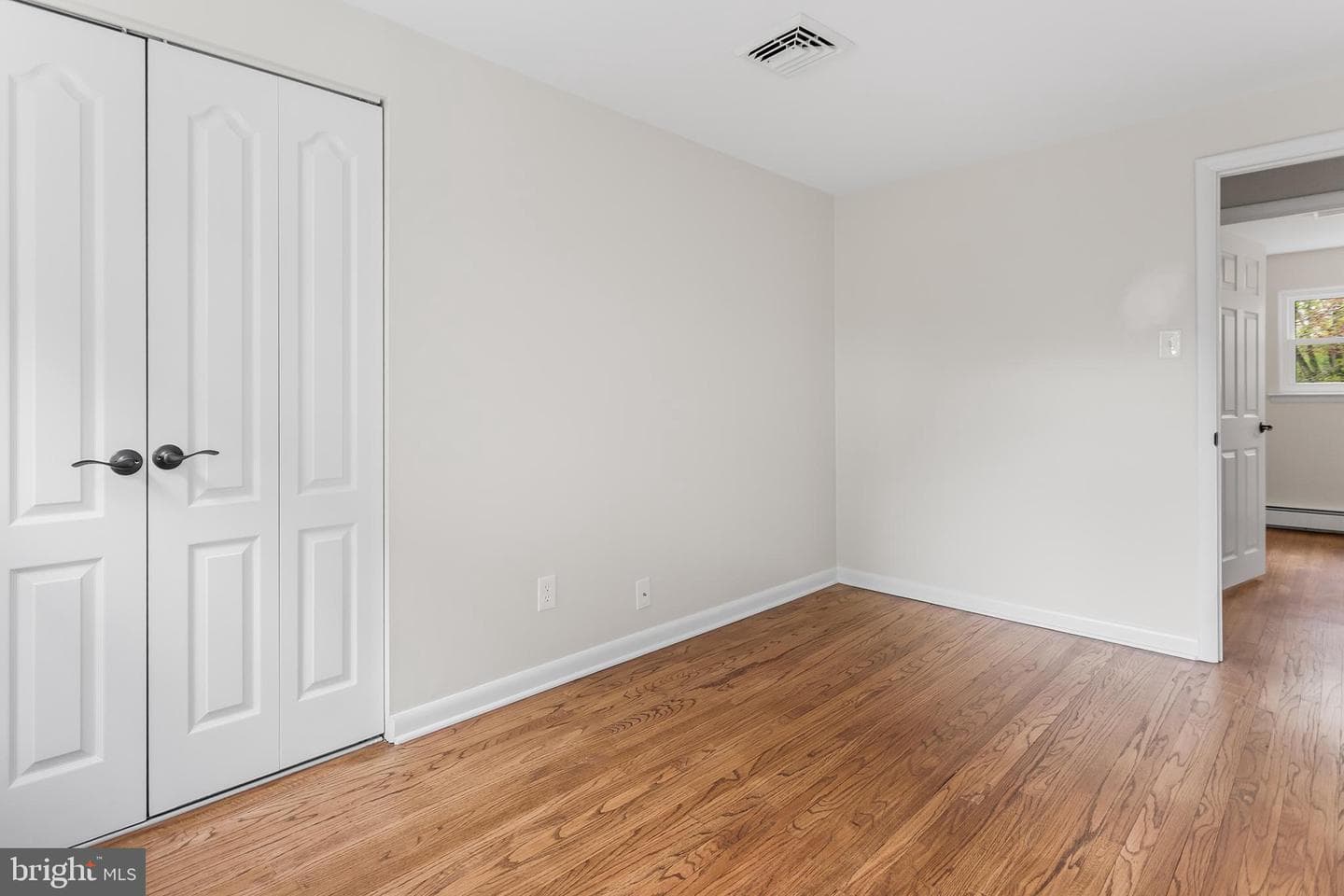 33 Stirling Way photo 21