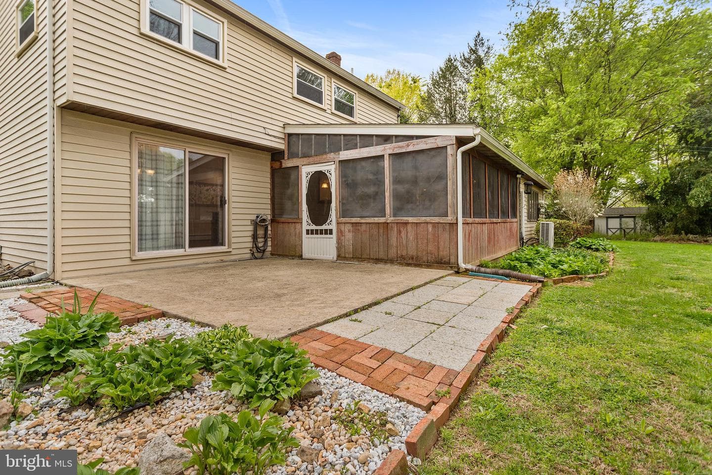 33 Stirling Way photo 25