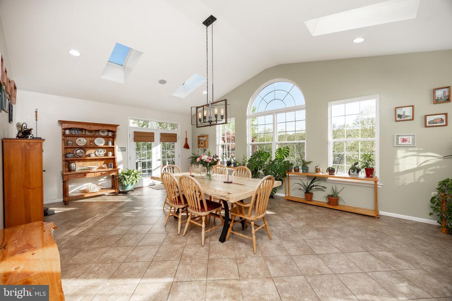 912 Nottingham Road photo 26
