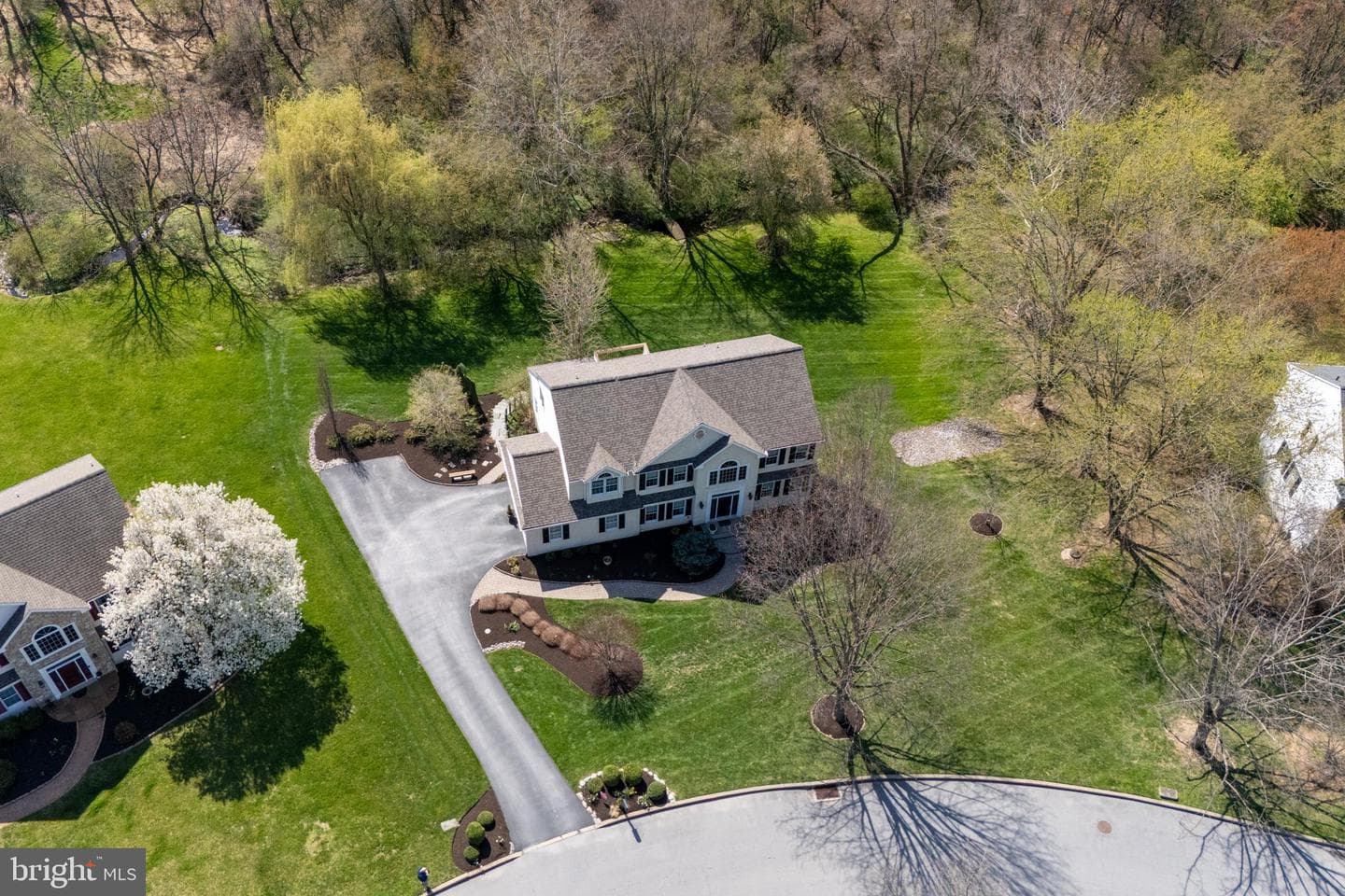 202 Netherfield Lane photo 3