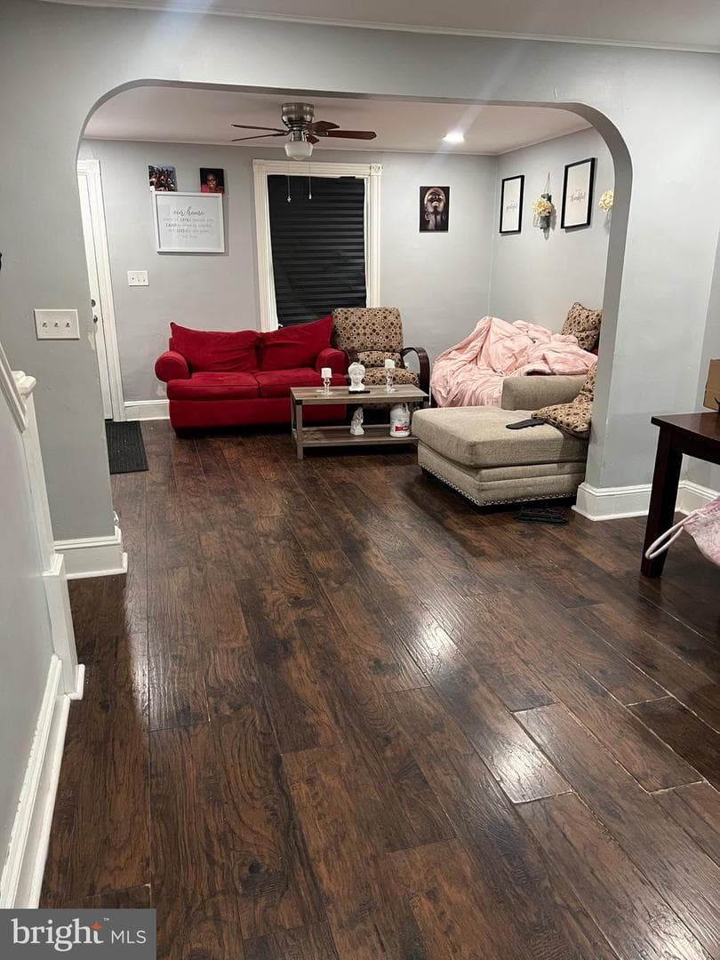 623 Belmont Street photo 2