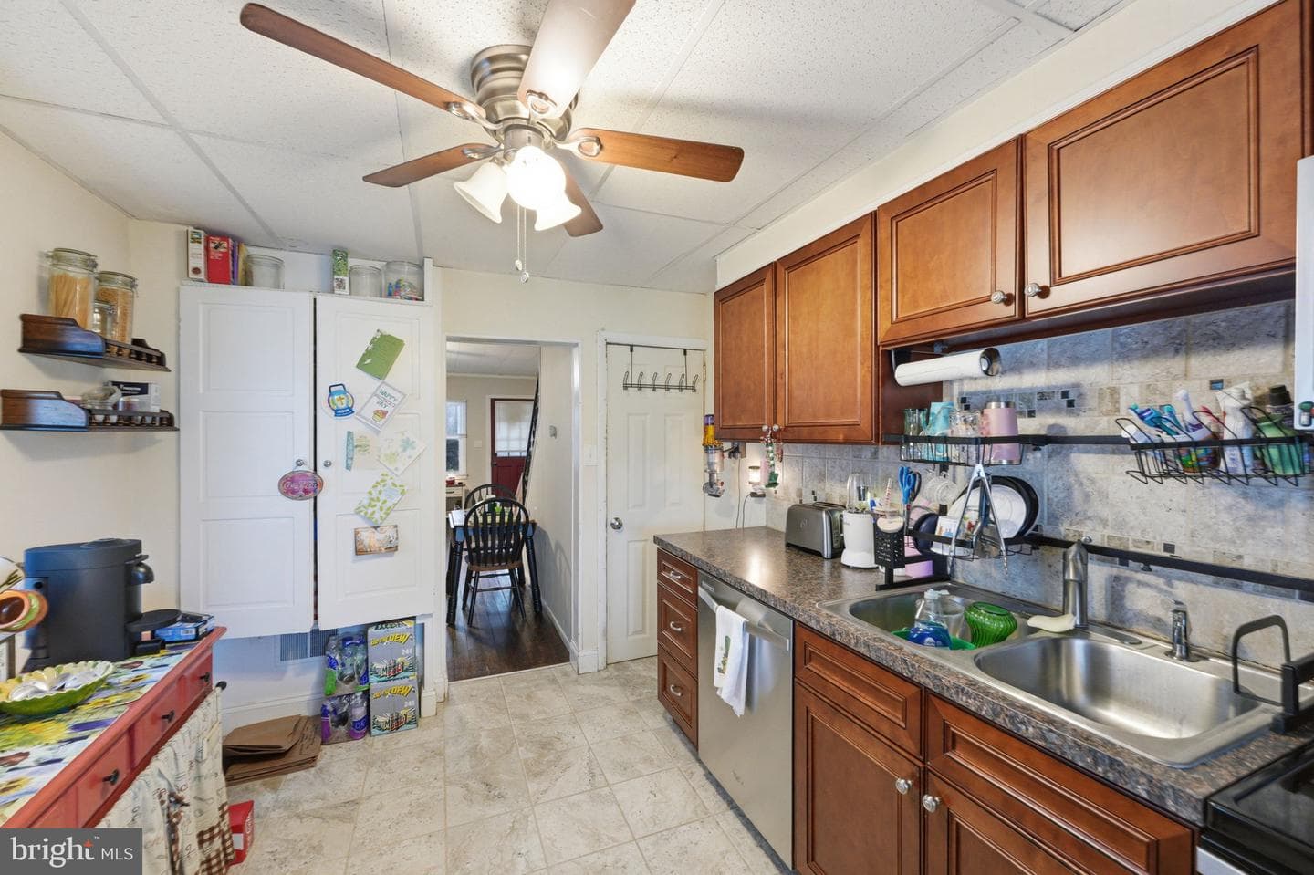 216 Grant Street photo 18