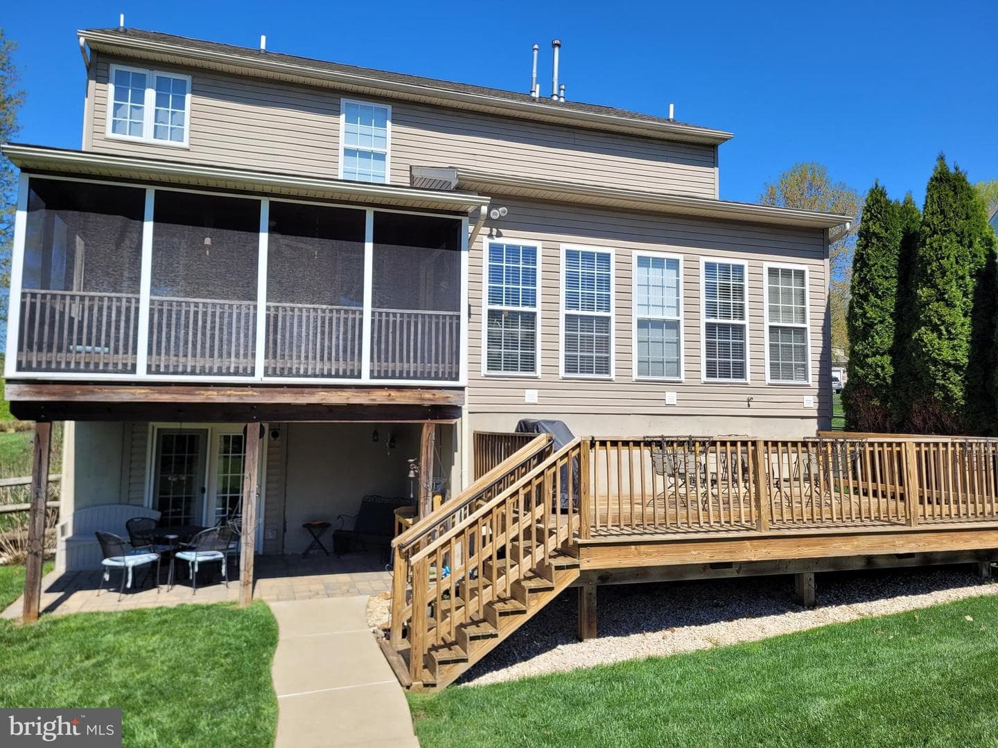 31 Stanford Drive photo 5