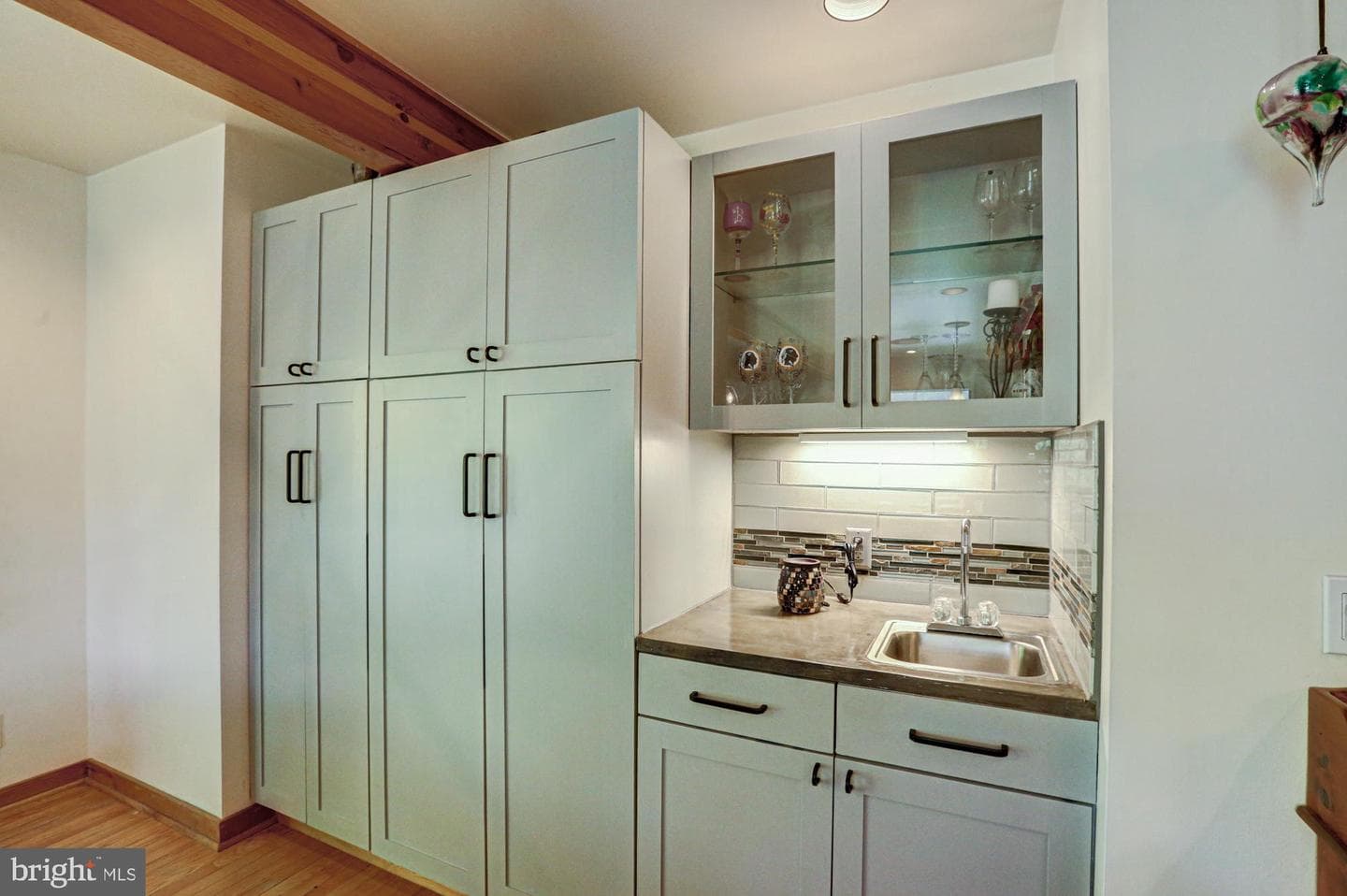 199 Sunnyside Road photo 11