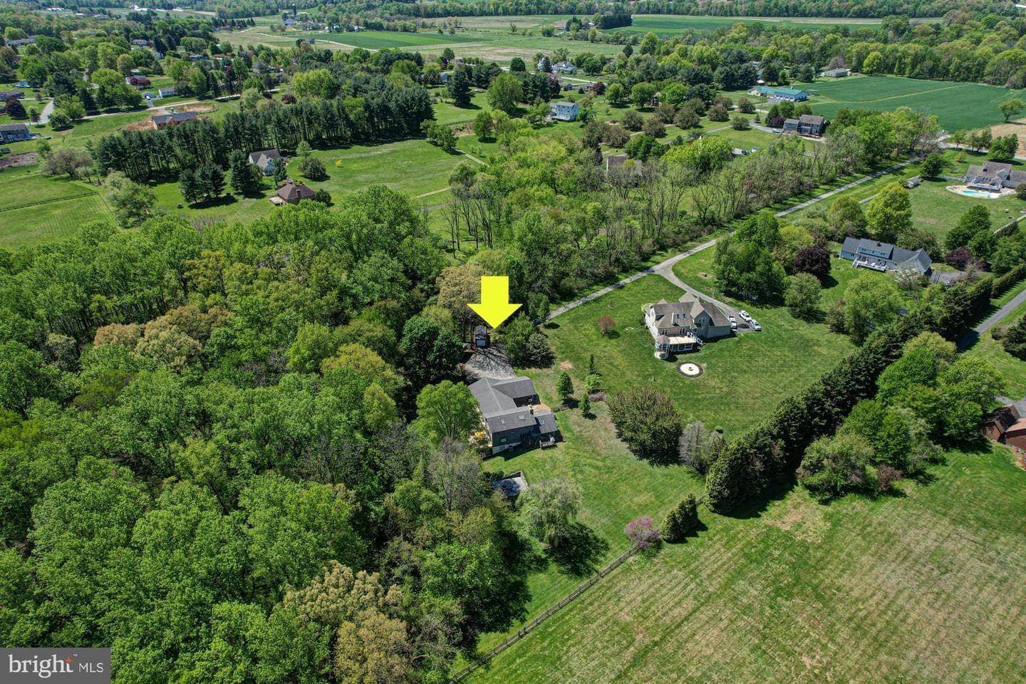 199 Sunnyside Road photo 3