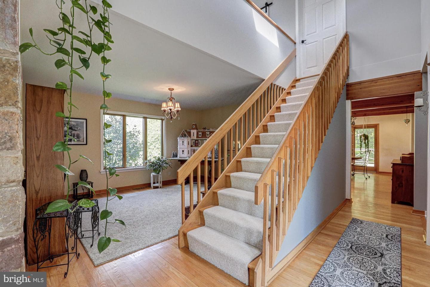 199 Sunnyside Road photo 33