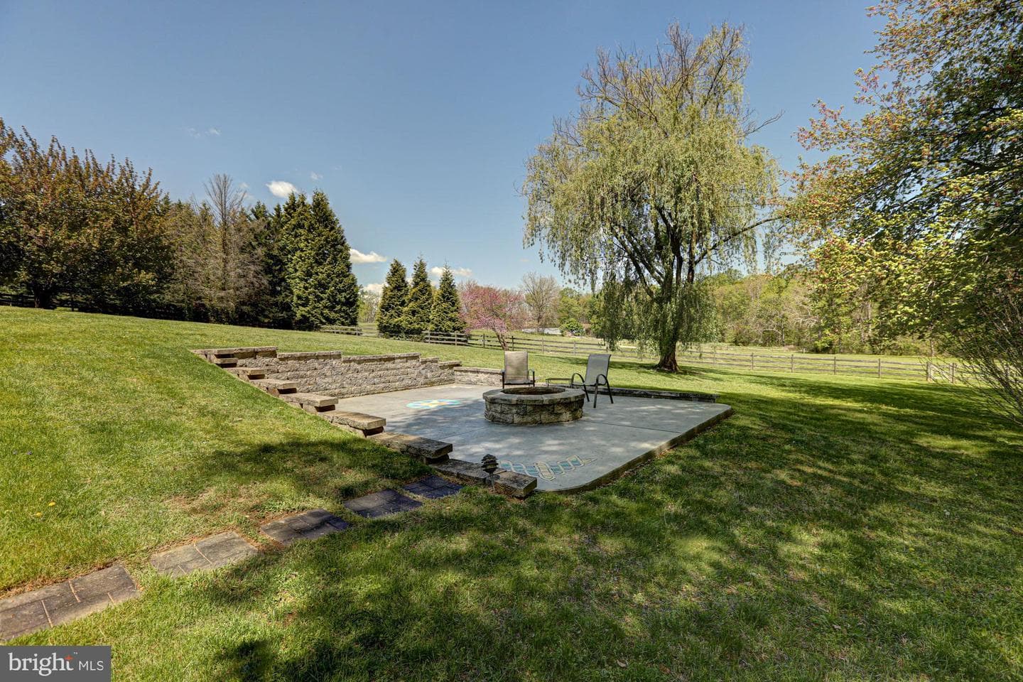 199 Sunnyside Road photo 77