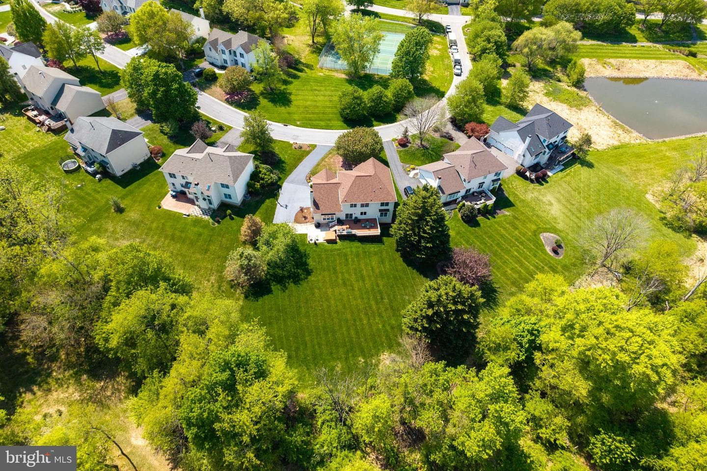 1345 Wooded Knolls photo 3