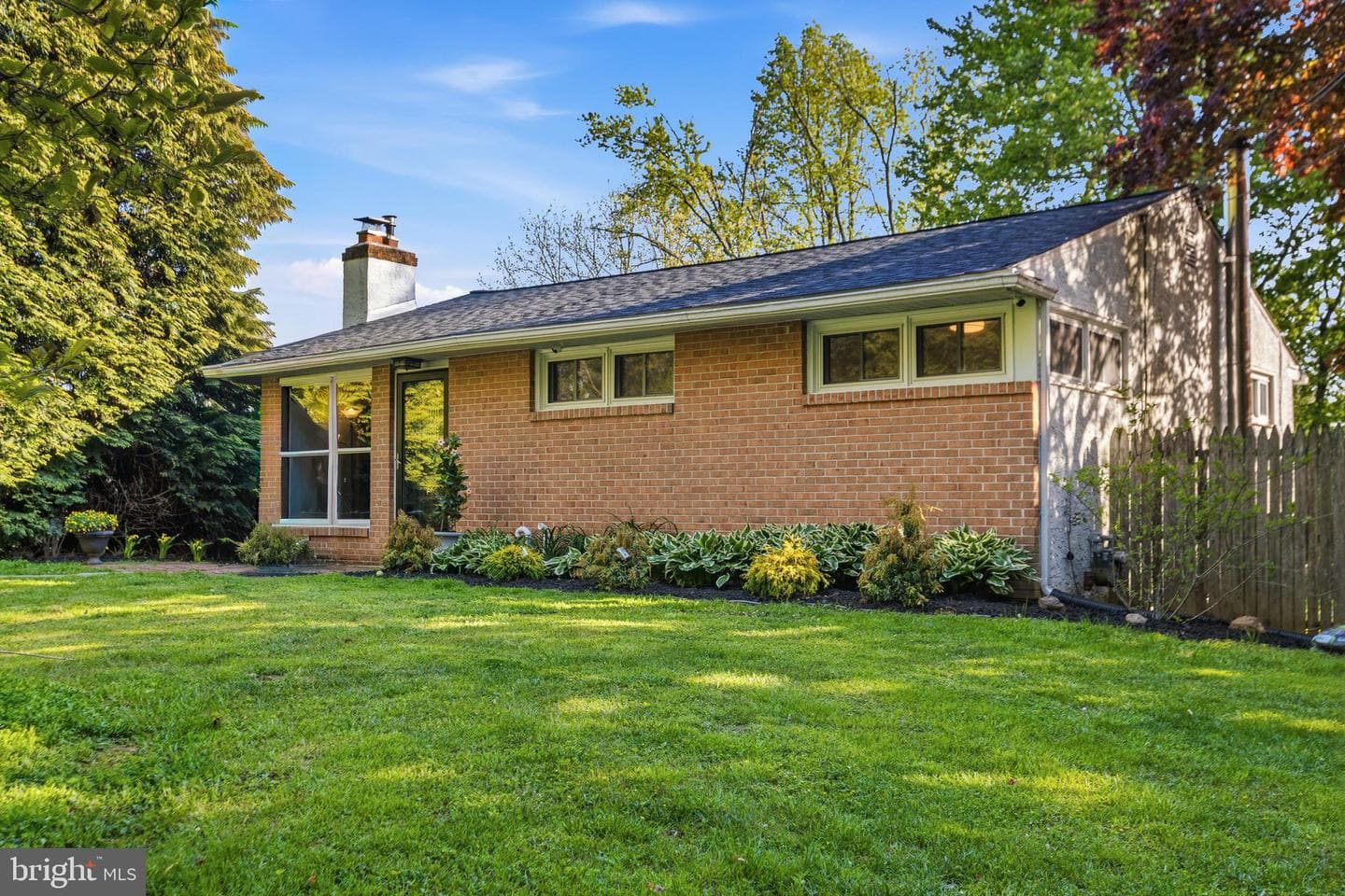 4 W Pennsbury Way photo 2