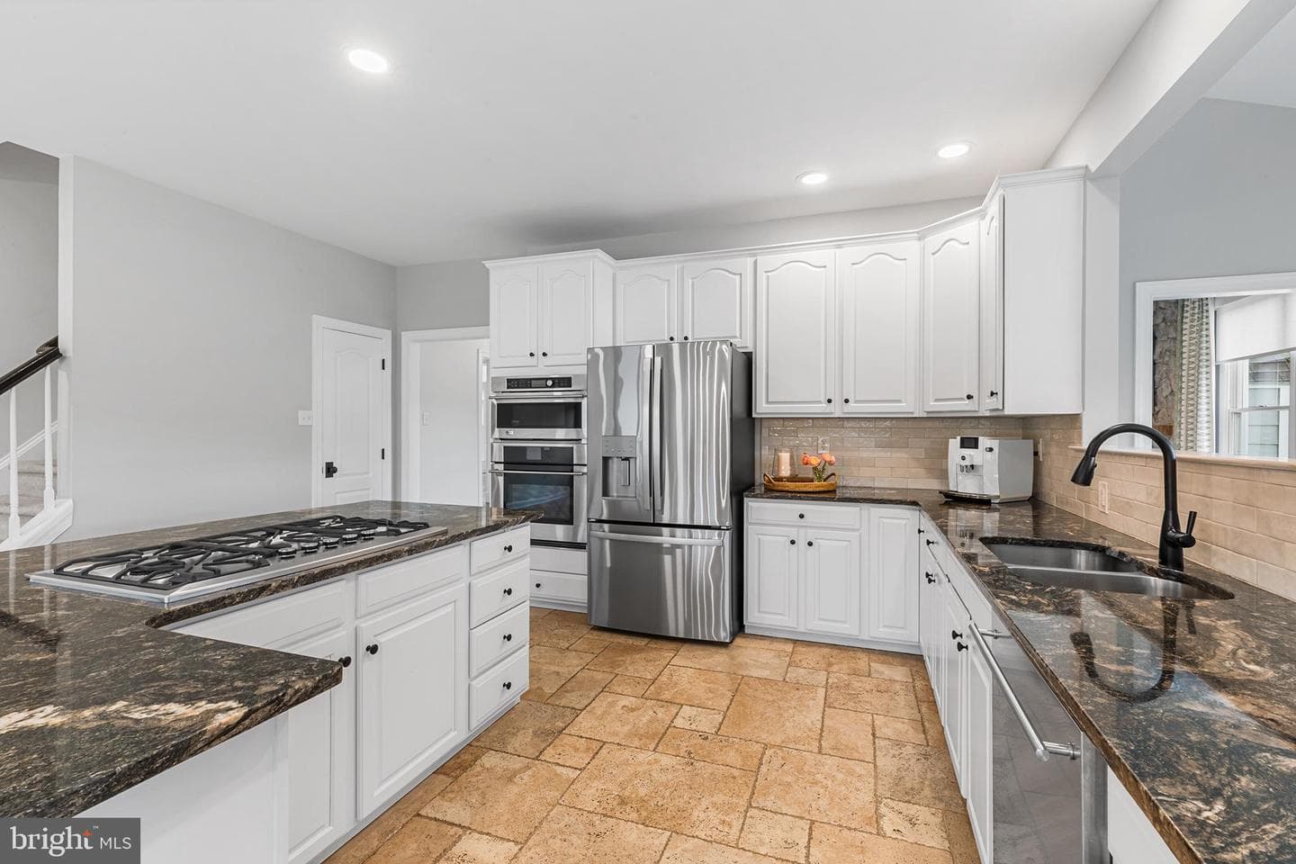 327 Twin Pond Drive photo 12