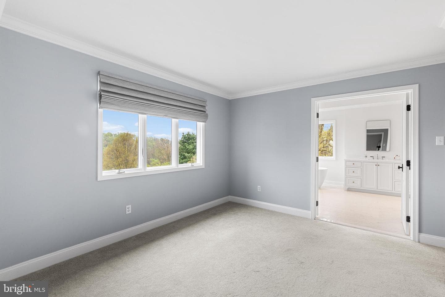 327 Twin Pond Drive photo 17