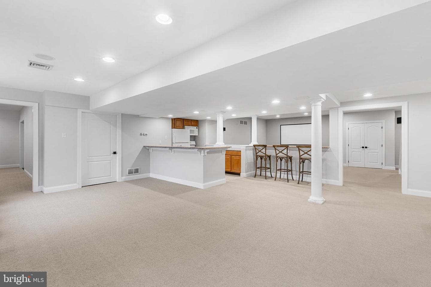 327 Twin Pond Drive photo 32