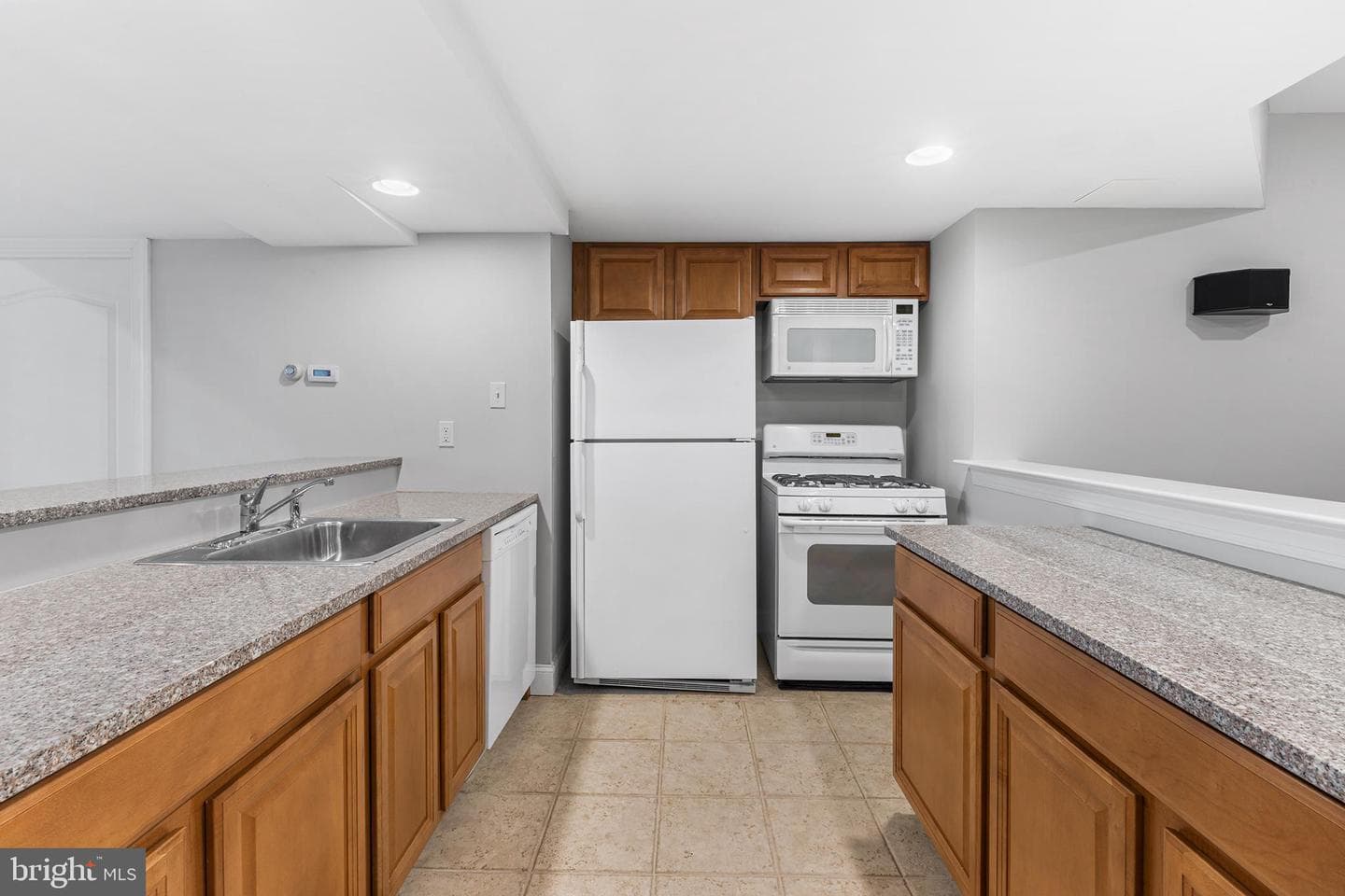 327 Twin Pond Drive photo 33