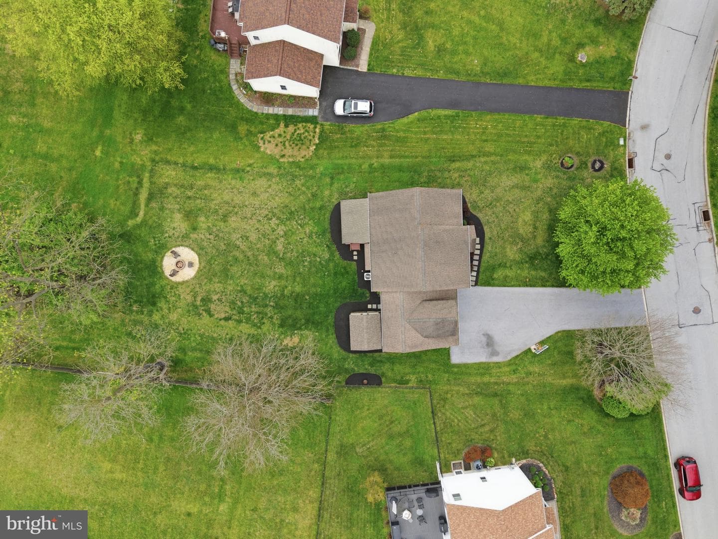 106 Stonebridge Lane photo 47