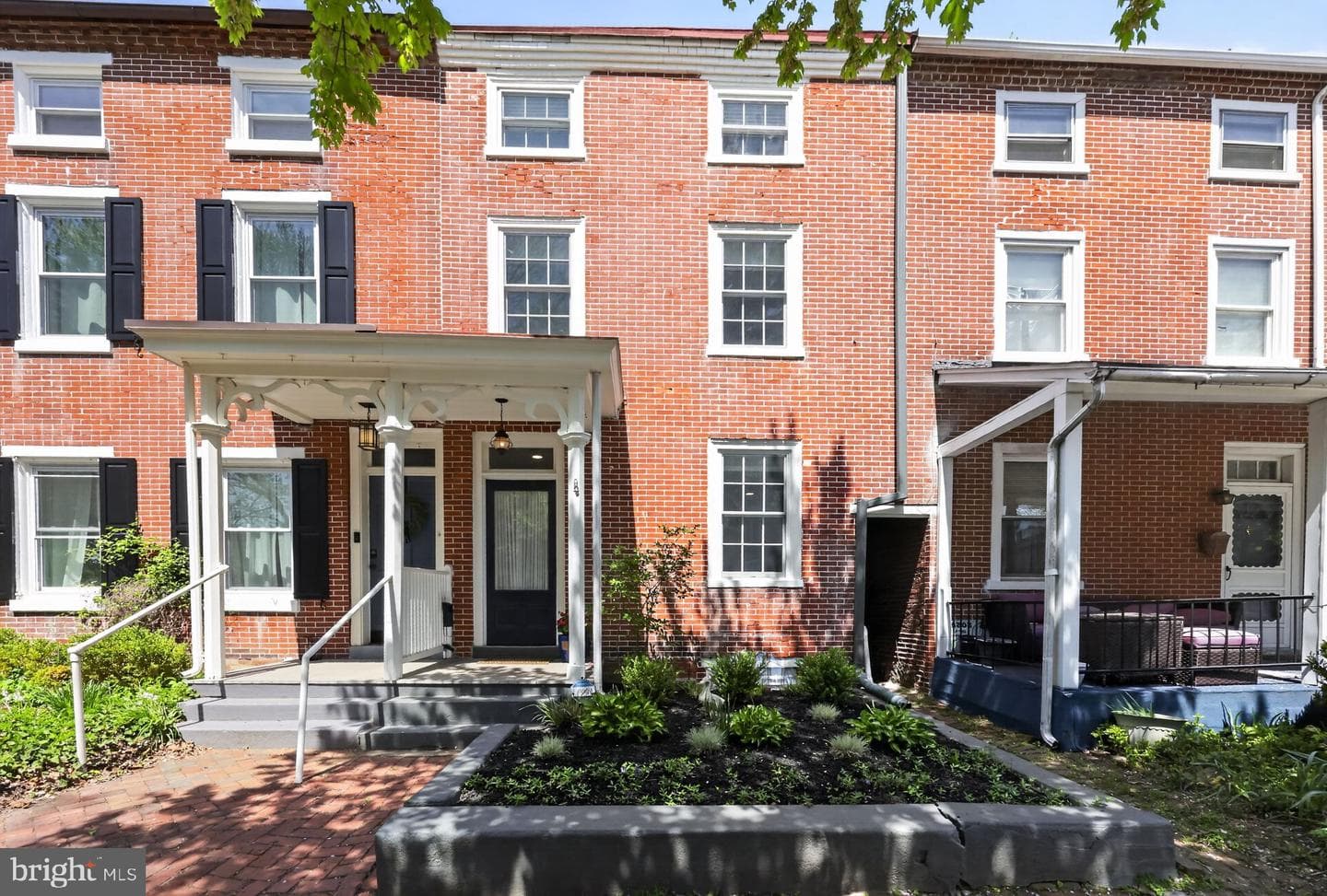 237 W Barnard Street photo 2