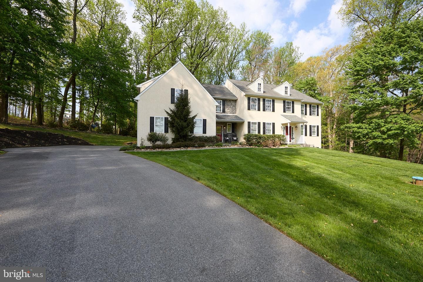 661 St Matthews Road photo 3