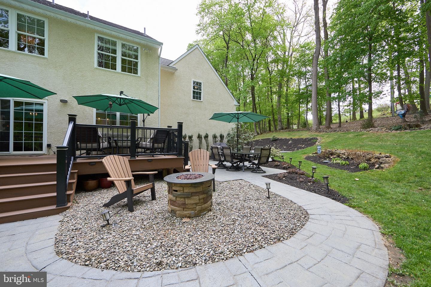 661 St Matthews Road photo 59