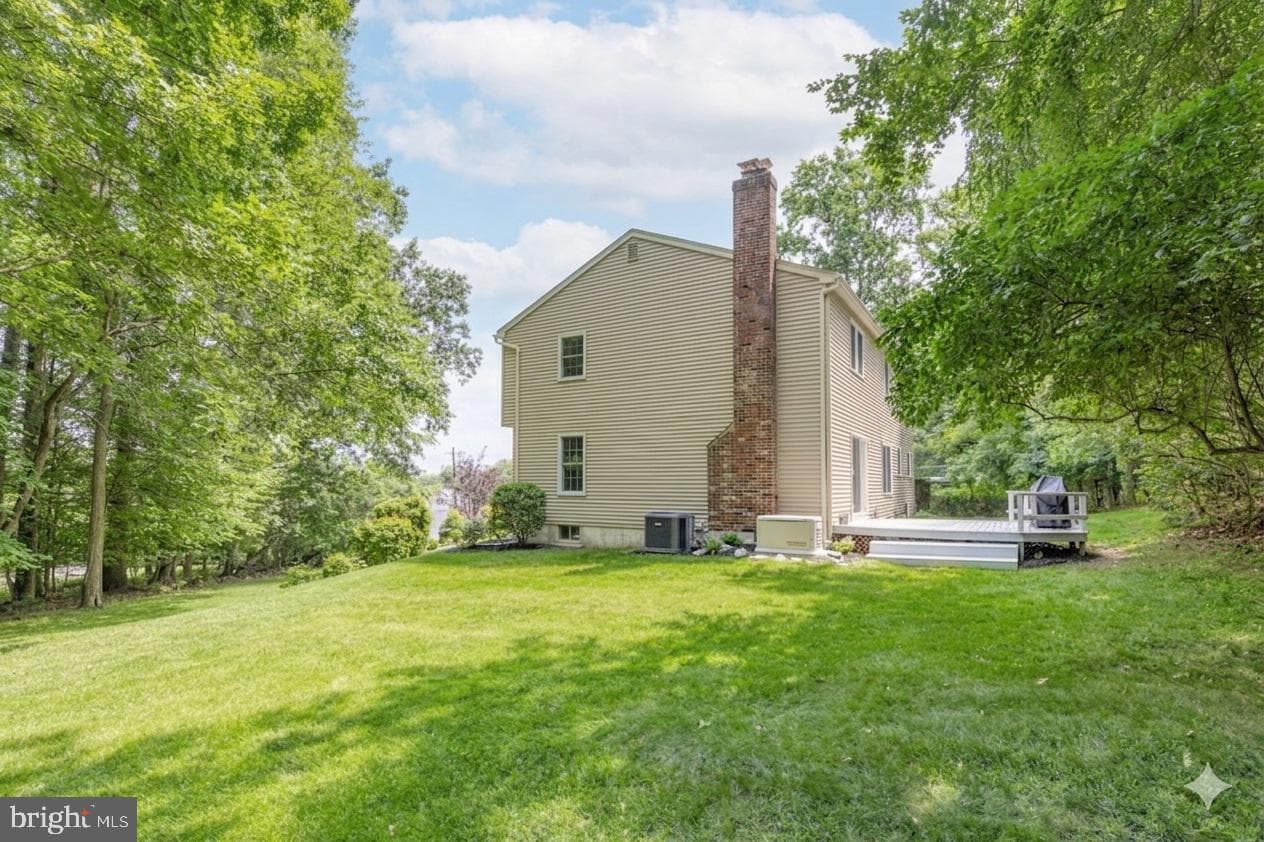 520 Peck Road photo 35
