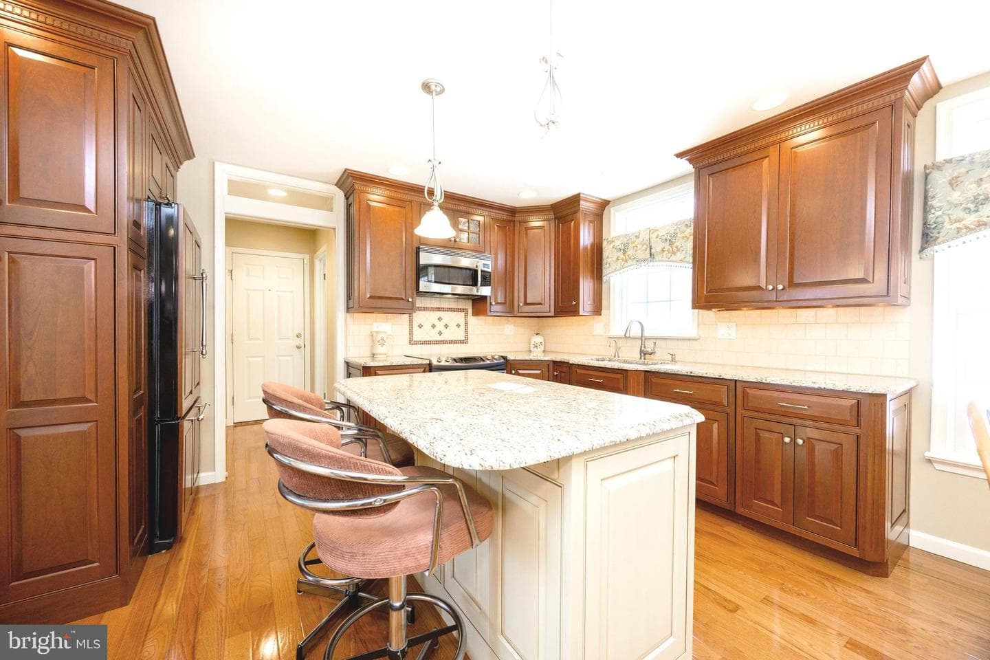 520 Peck Road photo 5