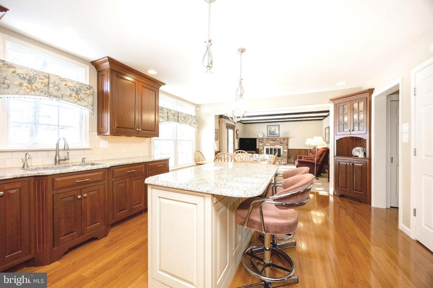 520 Peck Road photo 6