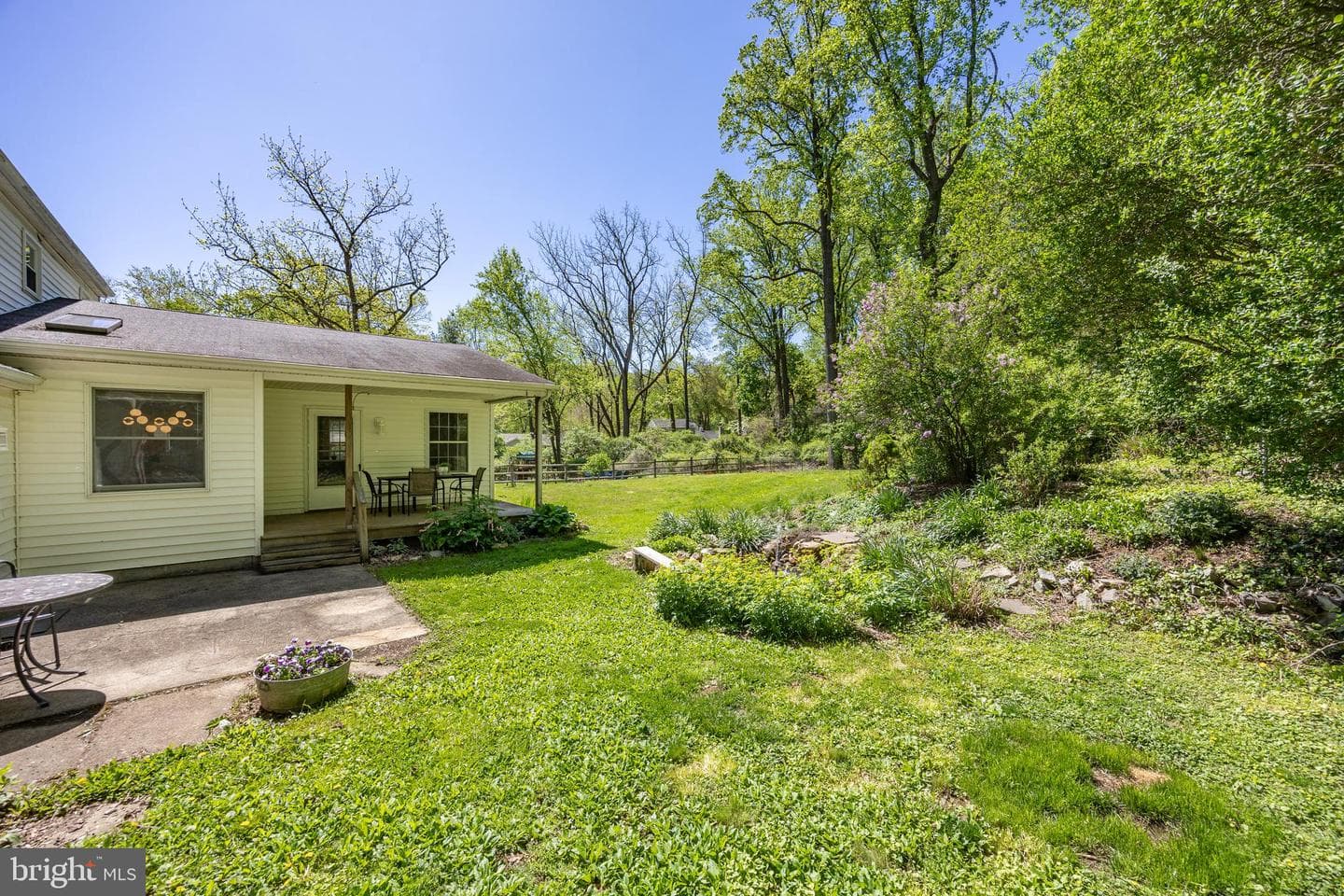 432 Concord Avenue photo 46