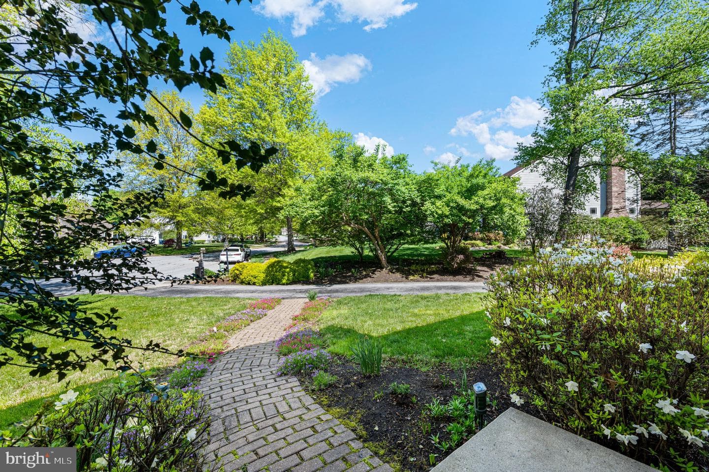 111 Brookhollow Drive photo 34