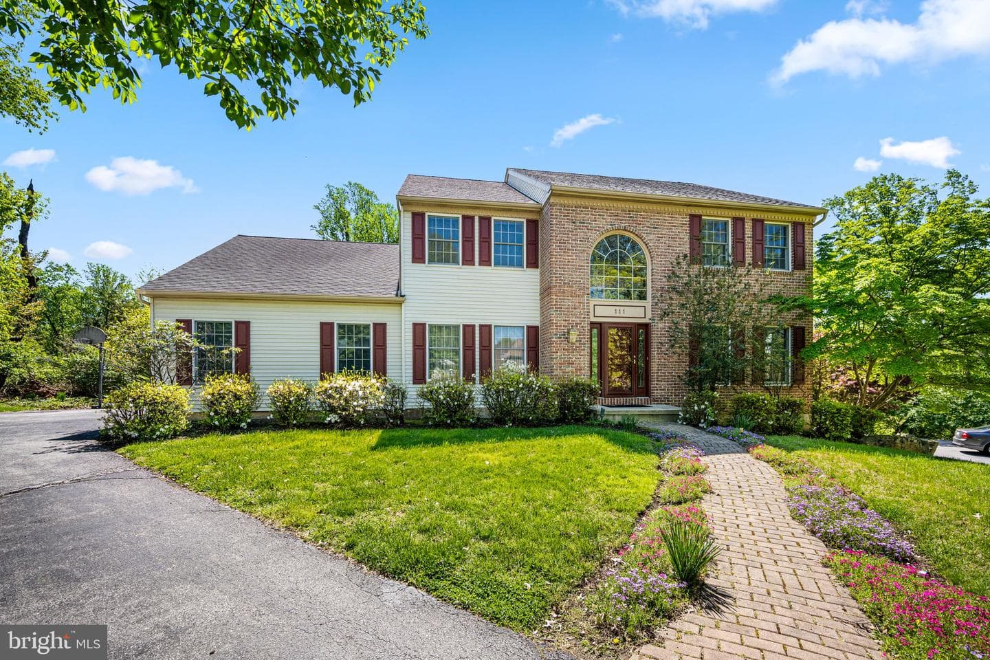 111 Brookhollow Drive photo 40