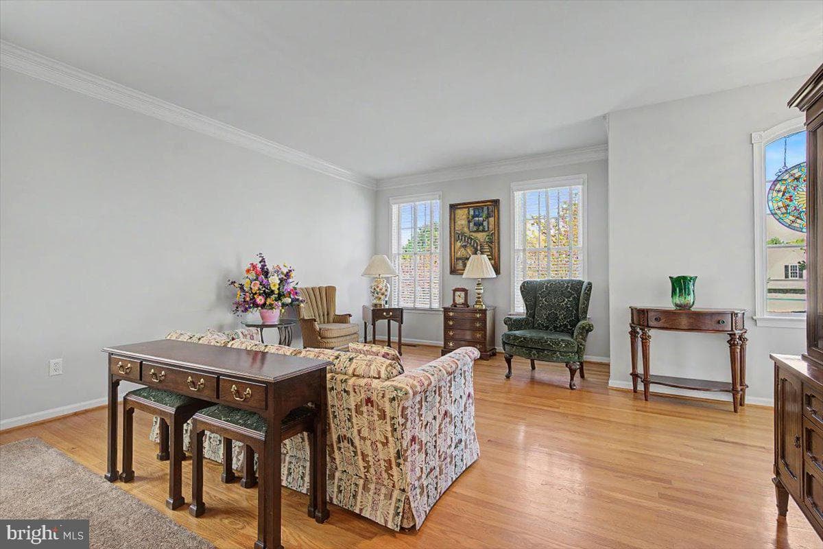 328 Carlisle Drive photo 10