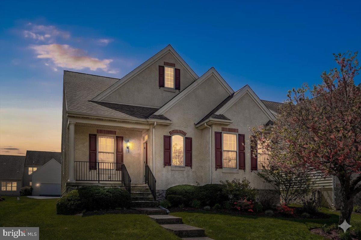 328 Carlisle Drive photo 2